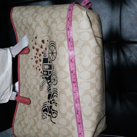 Coach Tote - Picture 6 of 9